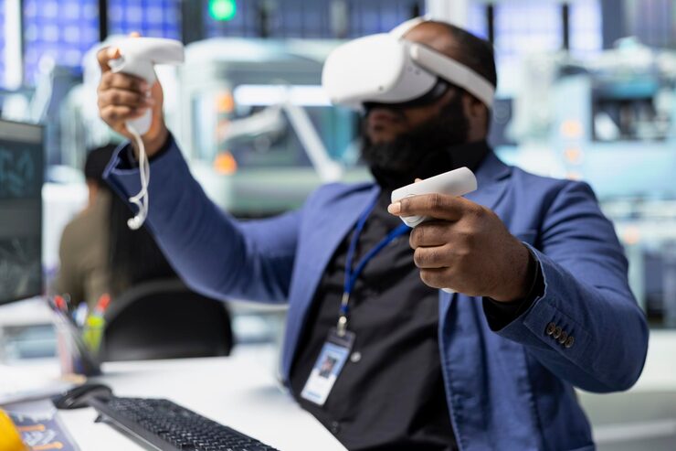 photovoltaics-factory-engineer-using-vr-tech-build-models_482257-125969